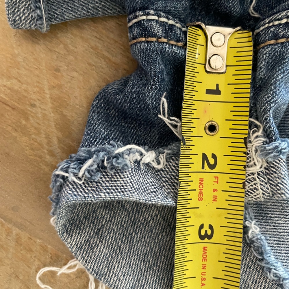 Destroyed Denim shorts - Picture 5 of 6